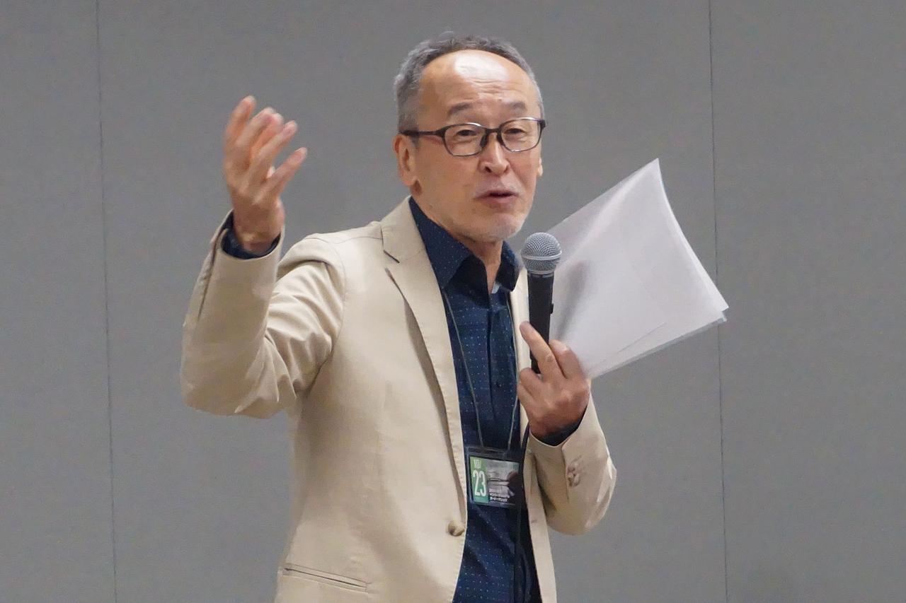 画像: オーディオビジュアル評論家の藤原さん