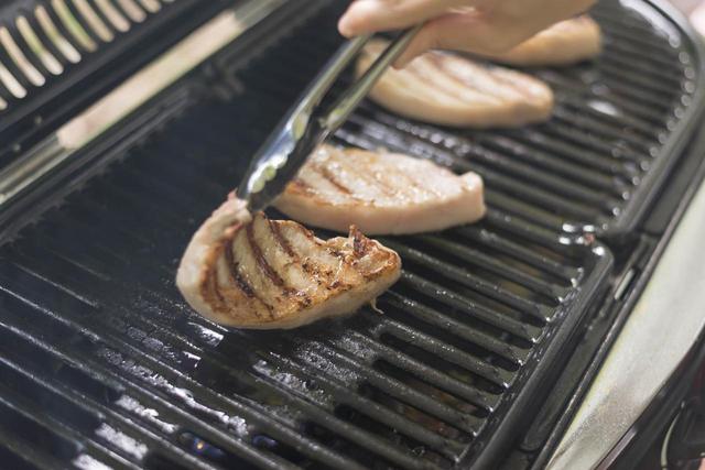 画像10: 汚れない&簡単に扱えるロースターでの調理