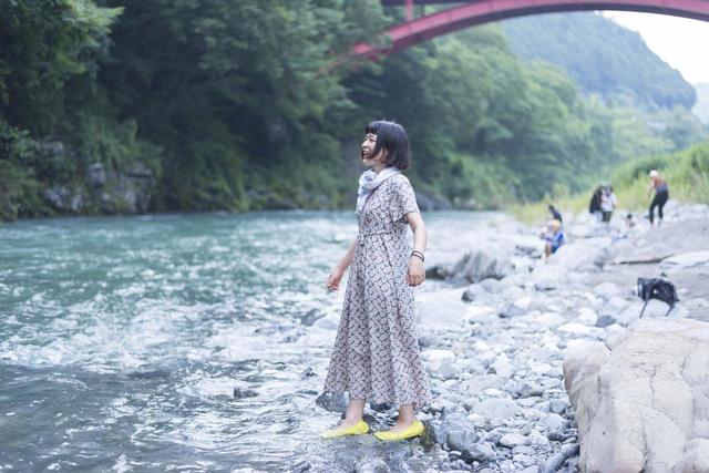 画像3: 近くには、より涼を感じる多摩川の清流が!