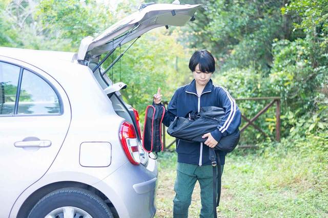 画像1: 難関…!? 二人三脚でテントを組み立てよう!