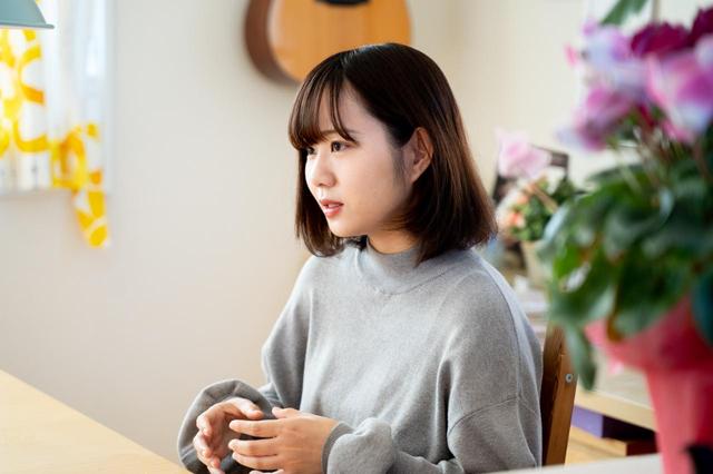 画像3: 純粋さを貫きながら現実を生き抜くお母さん
