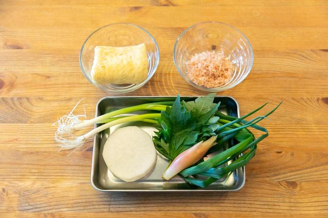 画像1: まずは一品目! 楽風舞のクリアな味わいと薬味のさわやかな香りがよく合う一品