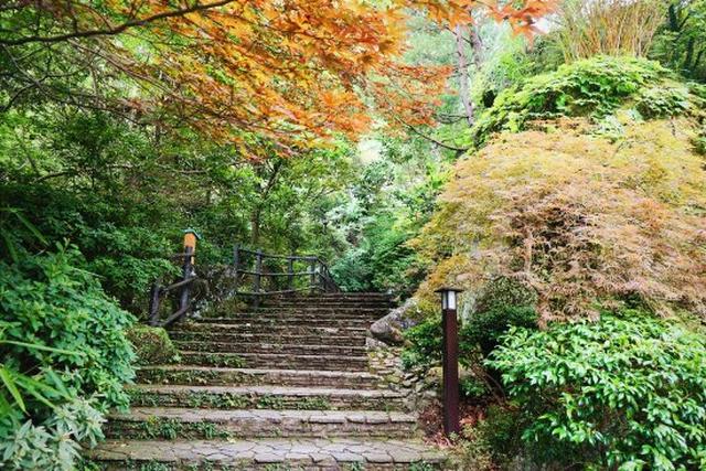 画像: 万葉公園