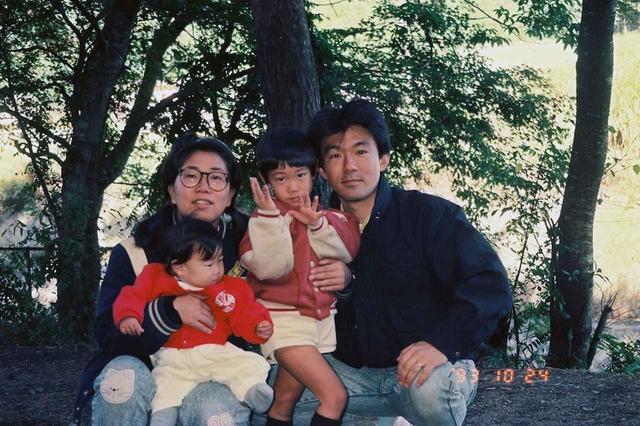 画像: 母、私、兄、父。横浜に住む小さな家族だ