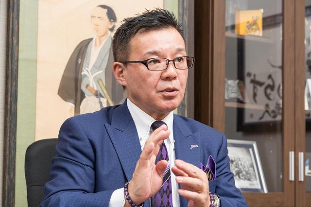 画像: 「葬儀ビジネスとの出合いは偶然ではなく、必然を通り越して私の天命」と話す冨安氏