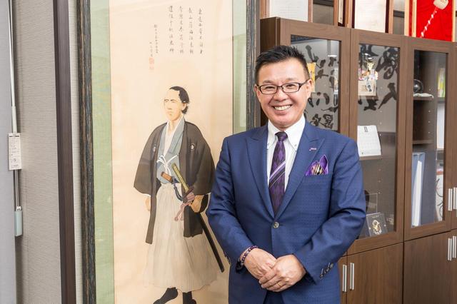 画像: 15歳のときに恩師に薦められて読んだ『龍馬がゆく』(司馬遼太郎・作)も、自身にとって大きな出合いのひとつだったという