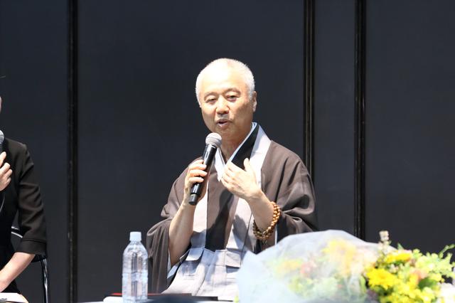 画像: 戸松氏は「偉そうなことを話していますが、実は私も終活を始めていない(笑)」と、会場の笑いを誘った