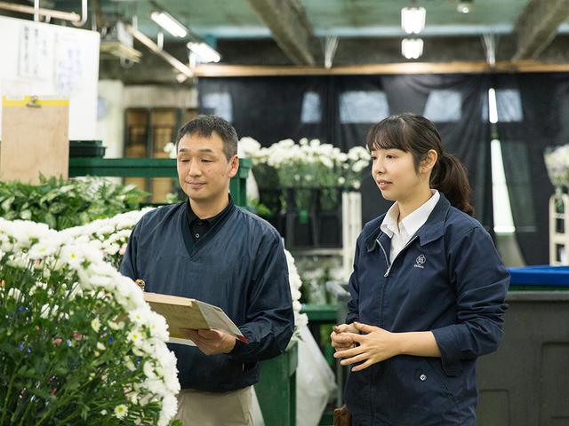 画像: カタログどおりに仕上がっているか、型番通りであるか、内勤担当者が最終チェックするのがルール