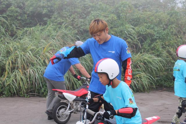 画像: 講師は国際A級ライダー