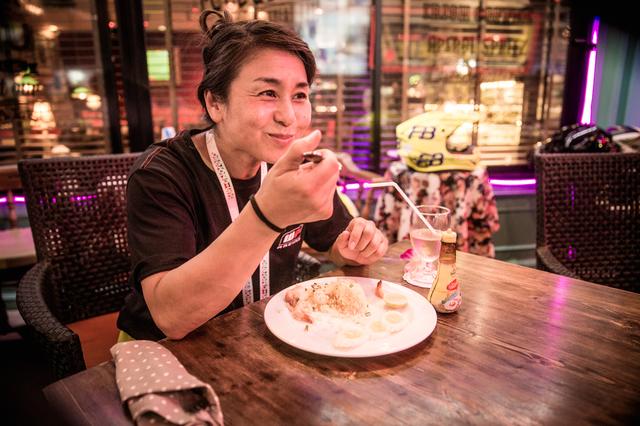画像3: スタートは、パタヤの名ストリートから。興奮を呼ぶ、セレモニー
