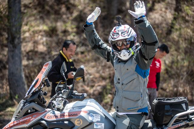 画像5: バイクが巧い=エライ!