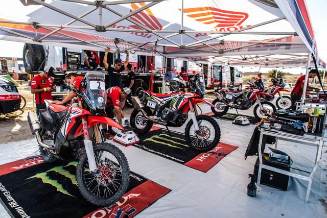 画像: モロッコラリー2018のTeam HRC