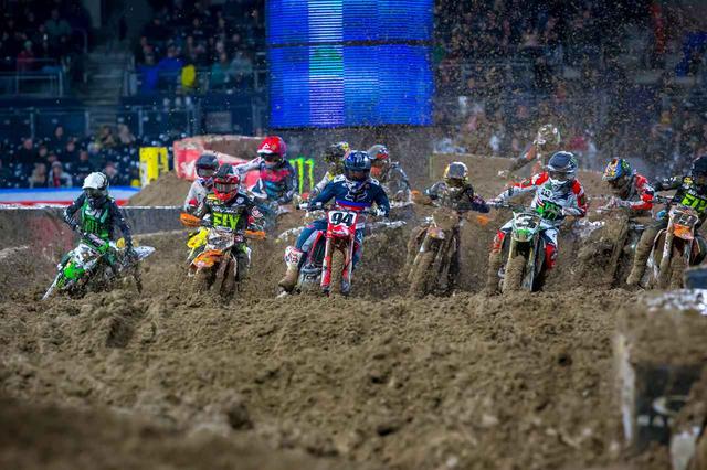 画像1: 得意の先行逃げ切りでトマック今シーズン初ウィン、450SX