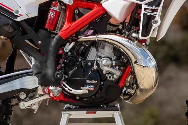 画像3: Beta RR2T200