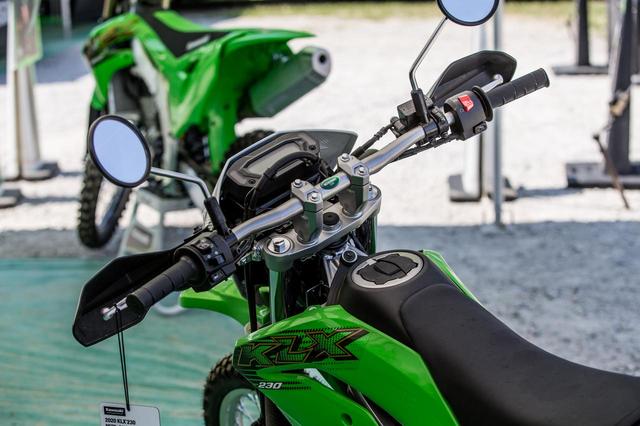 画像5: 発売間近のKLX230、実車を激写。ジャストサイズなトレール