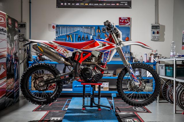 画像: BETA RR 4T 430、パワーとハンドリングのバランスで選んだマシン。最激戦区のE2クラス(4T450cc)を戦う