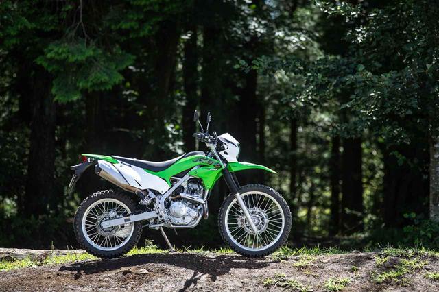 画像: 徹底試乗レポ。KLX230は、2019年のファンライドトレール。ダートが好きなら、迷わず買えるマシン