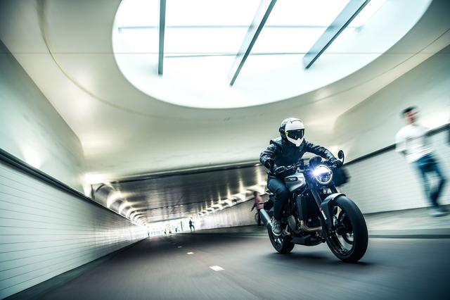 画像: Husqvarna VITPILEN 701