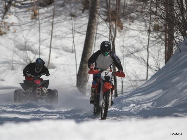 画像: 60分耐久レースはATVも一緒に走る!