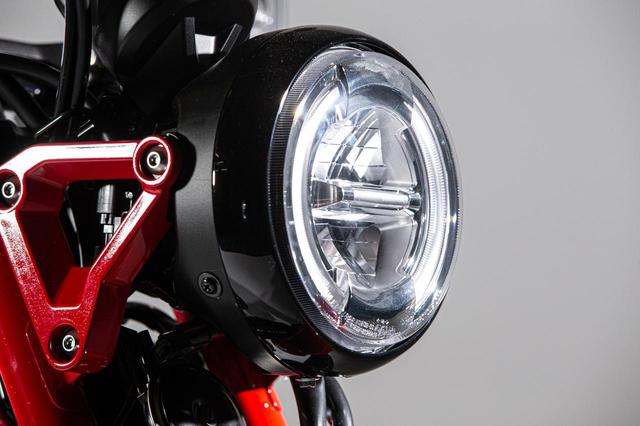 画像6: ライダー心をくすぐるハンドルまわり