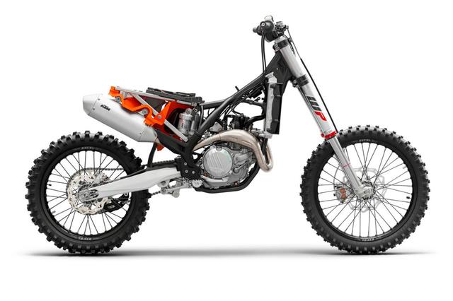画像1: ほぼ全体にわたって手がはいった450SX-F