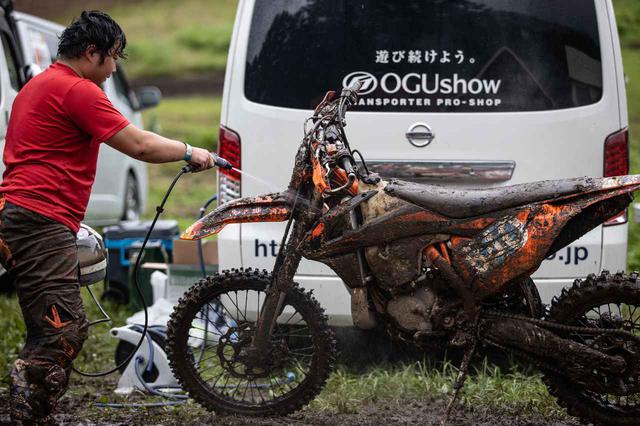 画像2: え、これが洗車機なんですか?