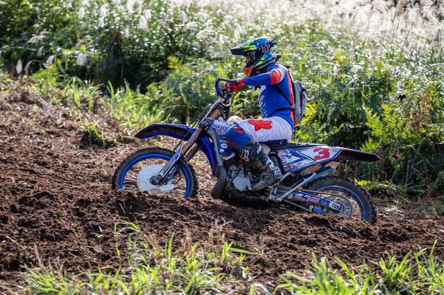 画像10: 慣れない2021年式のYZ450FX 「デビューウィンしなくちゃ意味がない」
