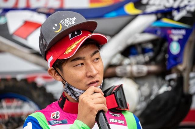 画像11: 慣れない2021年式のYZ450FX 「デビューウィンしなくちゃ意味がない」