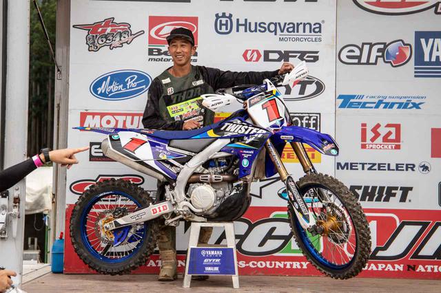画像4: 慣れない2021年式のYZ450FX 「デビューウィンしなくちゃ意味がない」