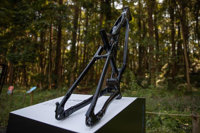 画像5: E-MTB「YPJ MT-Pro」は、まるでYZの懐をめっちゃ深く別物次元までチューンしたようなバイクでした
