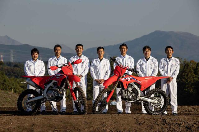 画像: CRF450R/RX開発メンバー、HSR九州にて