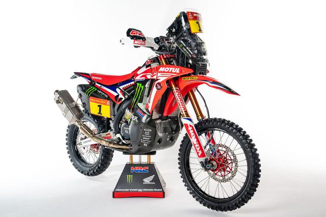 画像: 基本構成は変えていないと思われる、2021年 CRF450RALLY。今年は#1を守る戦いに