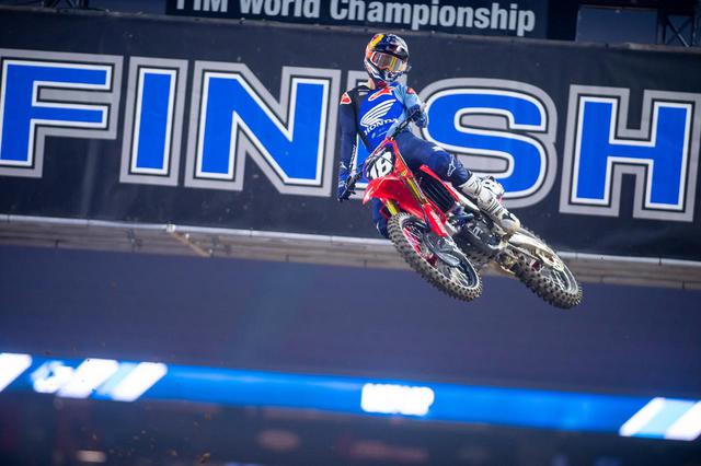 画像: Team HRCへ移籍した、ジェットは2021年のスーパークロスRd.2で初優勝を遂げた