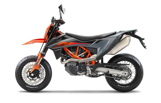 画像: 690 SMC R
