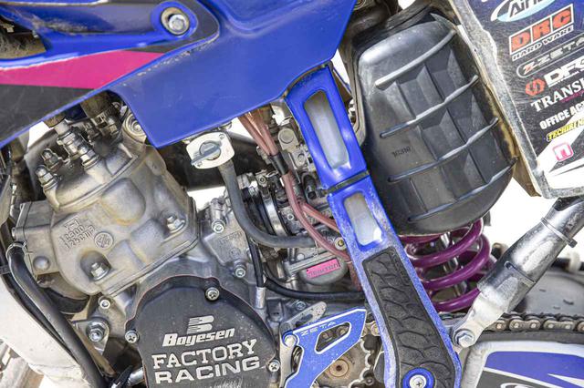 画像: ニュートン ユニバーサルキャブ(YZ125X用)
