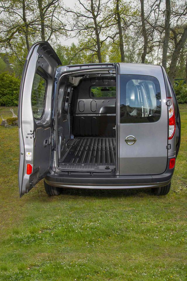 画像: NV250はトランポとしても、有用だろう。作り方によっては、ハイエースよりも日本にマッチするのではないか