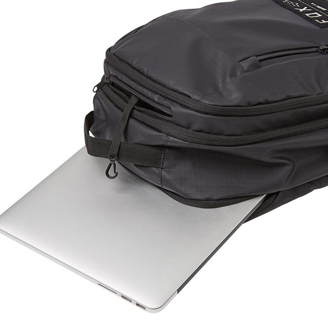 画像2: しっかりした容量とノートPC用ポケット付きで様々なシーンに対応