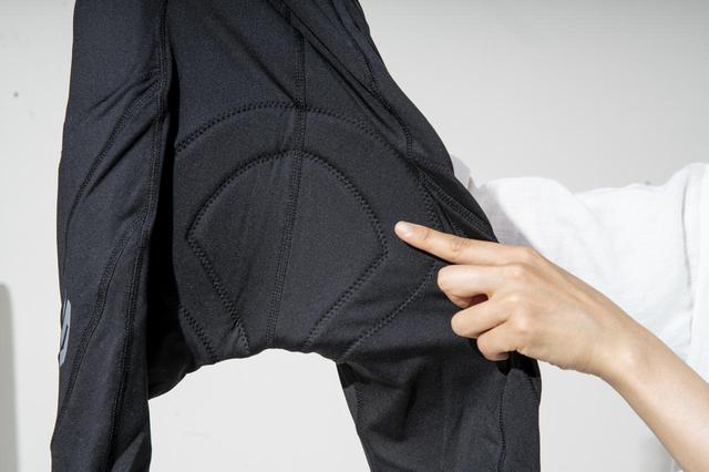 画像: ネオフィットパンツのパッド部分