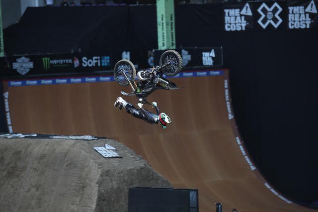 希少 XGAMES エックスゲームズ 152cm RIDE LX Mサイズ 希少 XGAMES エックスゲームズ 152cm RIDE LX Mサイズ
