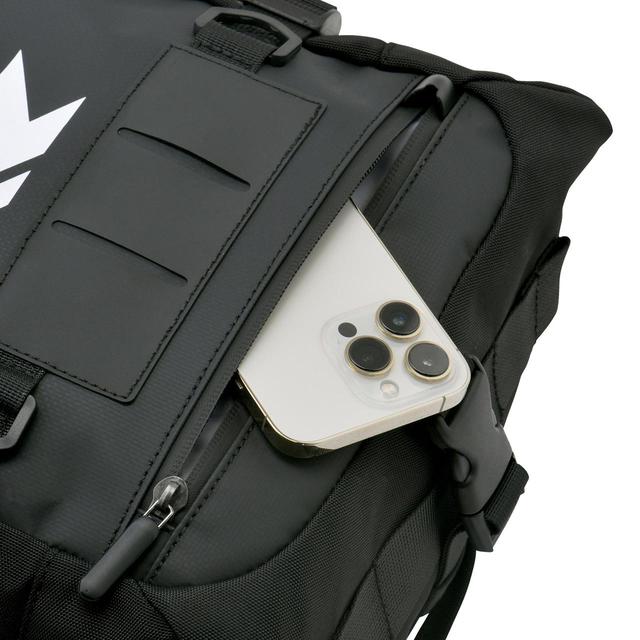 ツーリングバッグはスマートな時代に。バッグをモジュール化する新発想