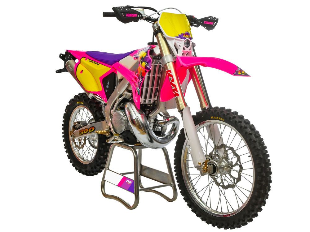 全世界で200台限定、TM Racingの2023年モデルに「PINK Line」が登場