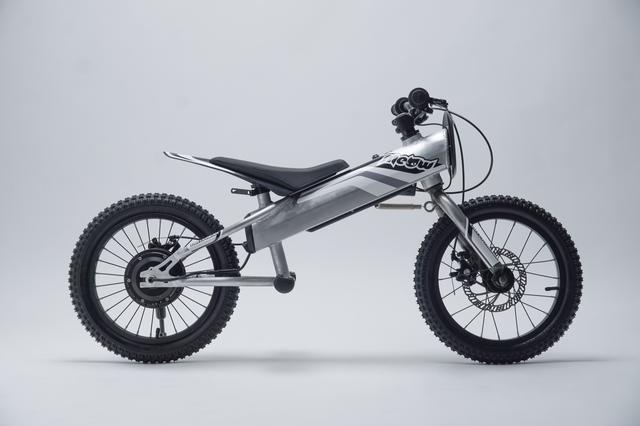 ヨツバモト　meow16 キッズ　電動バイク　モトクロス ff85075eae82f969870c1b2eb947c6