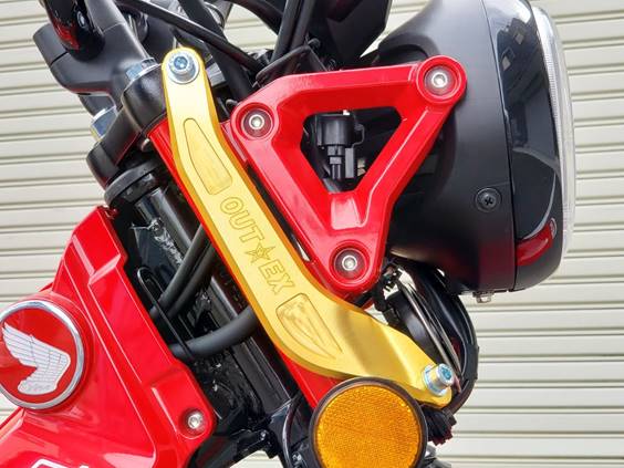 安定感と操作性をアップ、CT125ハンターカブ用ステムスタビライザー