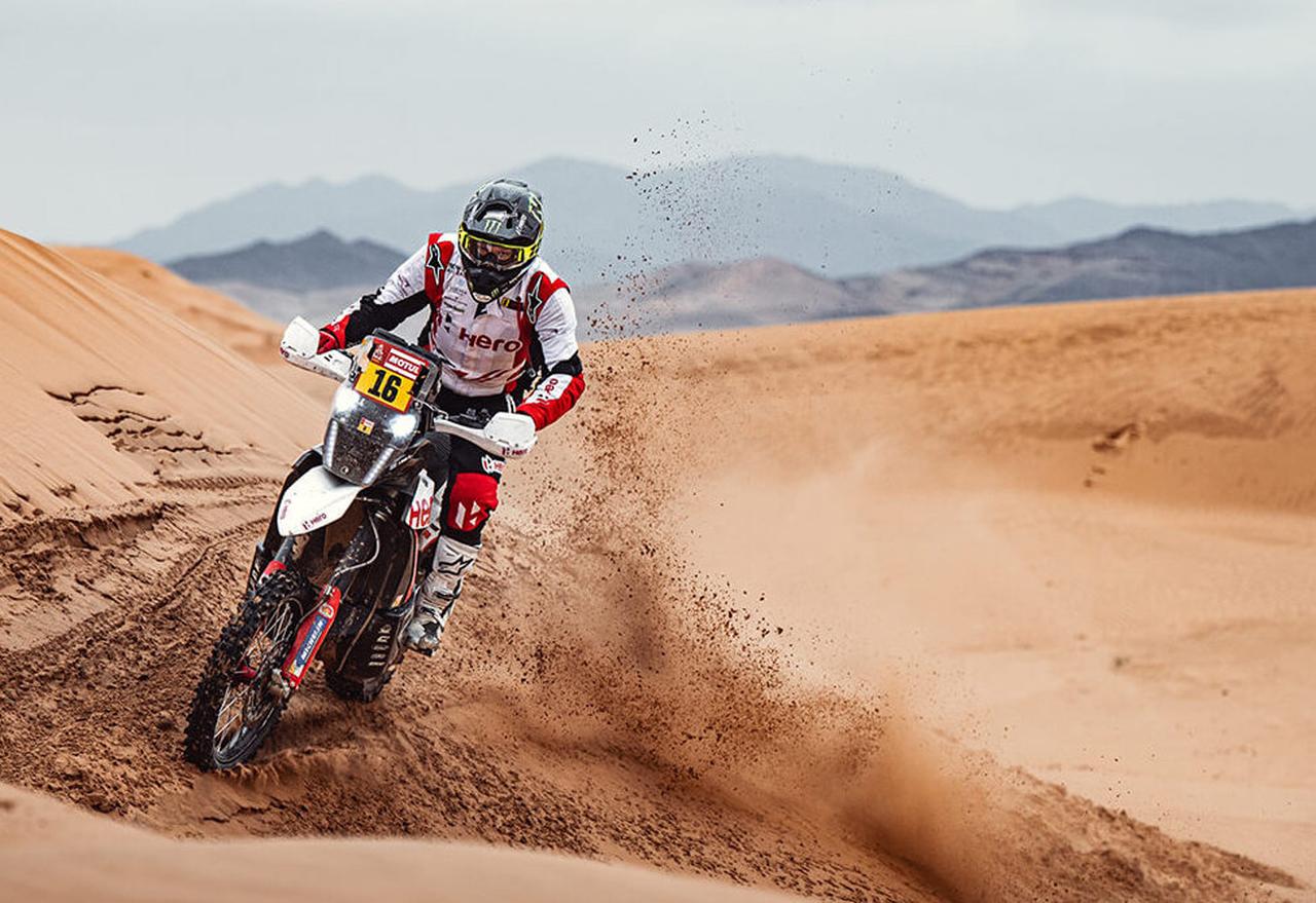インドのバイクHeroがダカール8ステージ優勝、ロス・ブランチ