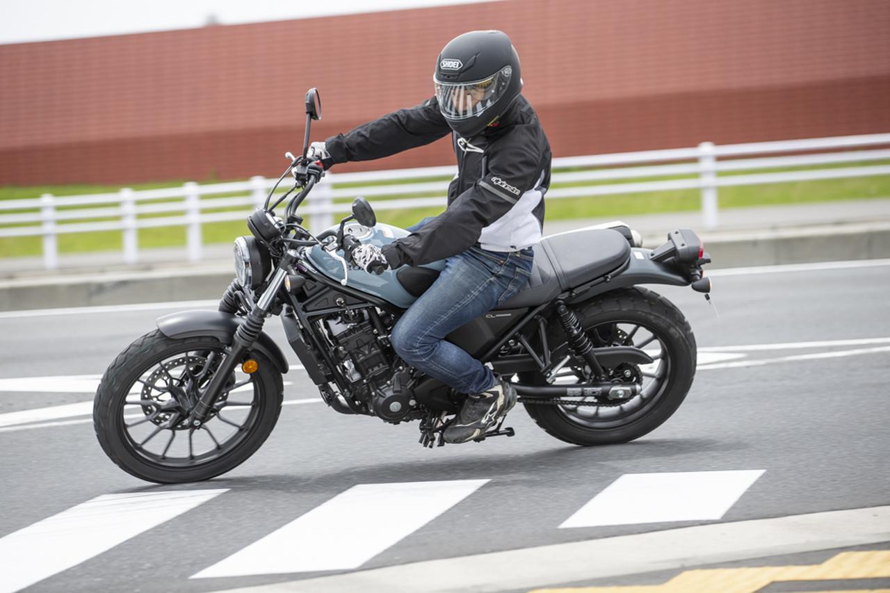 オフロード好きにもマッチする自由なモーターサイクル、Honda