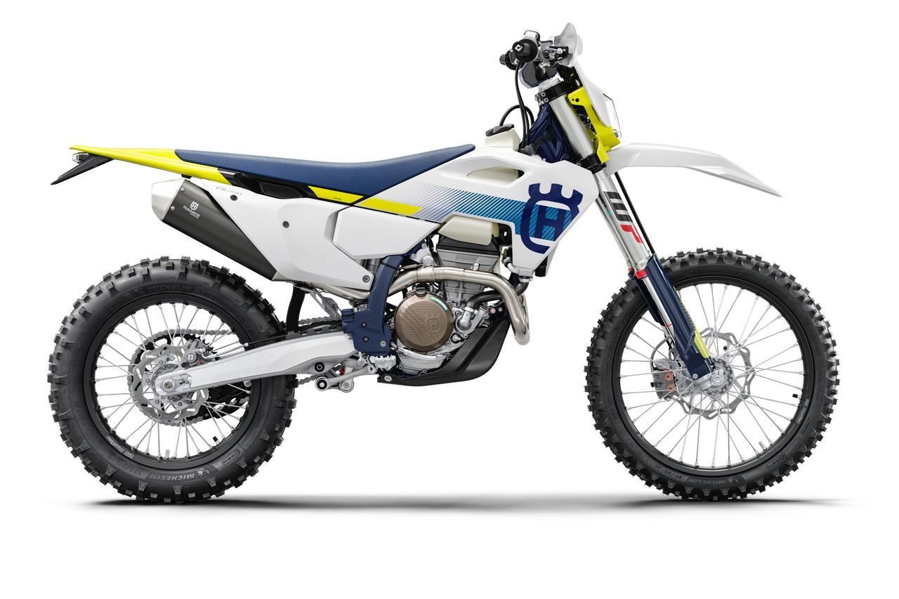 ハスクバーナTE250i(2022年)
LED純正ヘッドライト Husqvarna TE250i (2022MY) SUPER MOTO 仕様 | Rider's Land YOYO