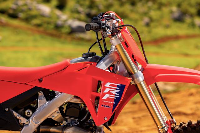 CRFがモデルチェンジ、ローレンス兄弟が創り上げた70%新しい最新