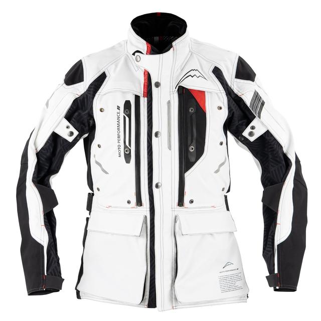 クシタニのフォワードアドシリーズ進化、ストレッチ性向上で快適性