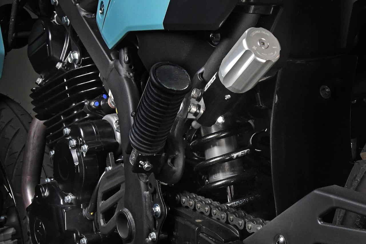 画像2: KLX230SMを「本当のモタード」へ。 テクニクスがサスペンションを劇的改善