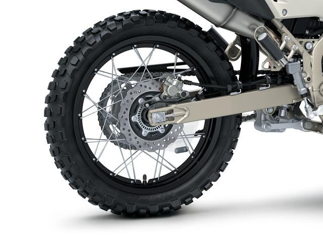 画像3: 新登場、足つき性抜群のトレッキングモデル「KLX230 SHERPA S」